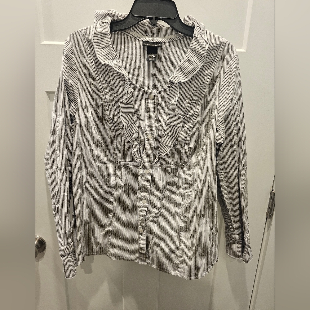 Lane Bryant 18/20 Striped Ruffle Front Button Blouse Metallic Cotton Stretch
